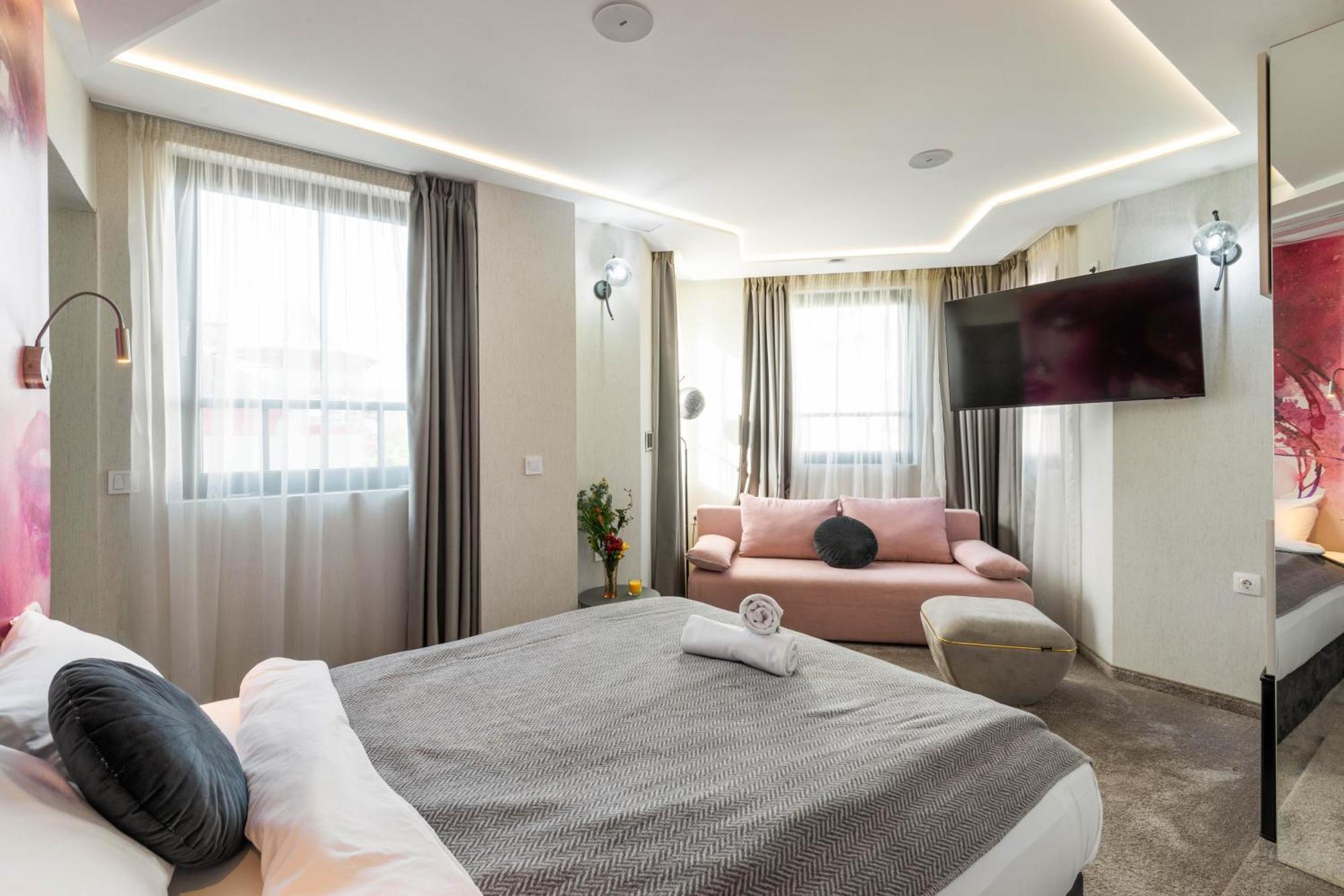 Aurora Hills Hotel Plovdiv Buitenkant foto
