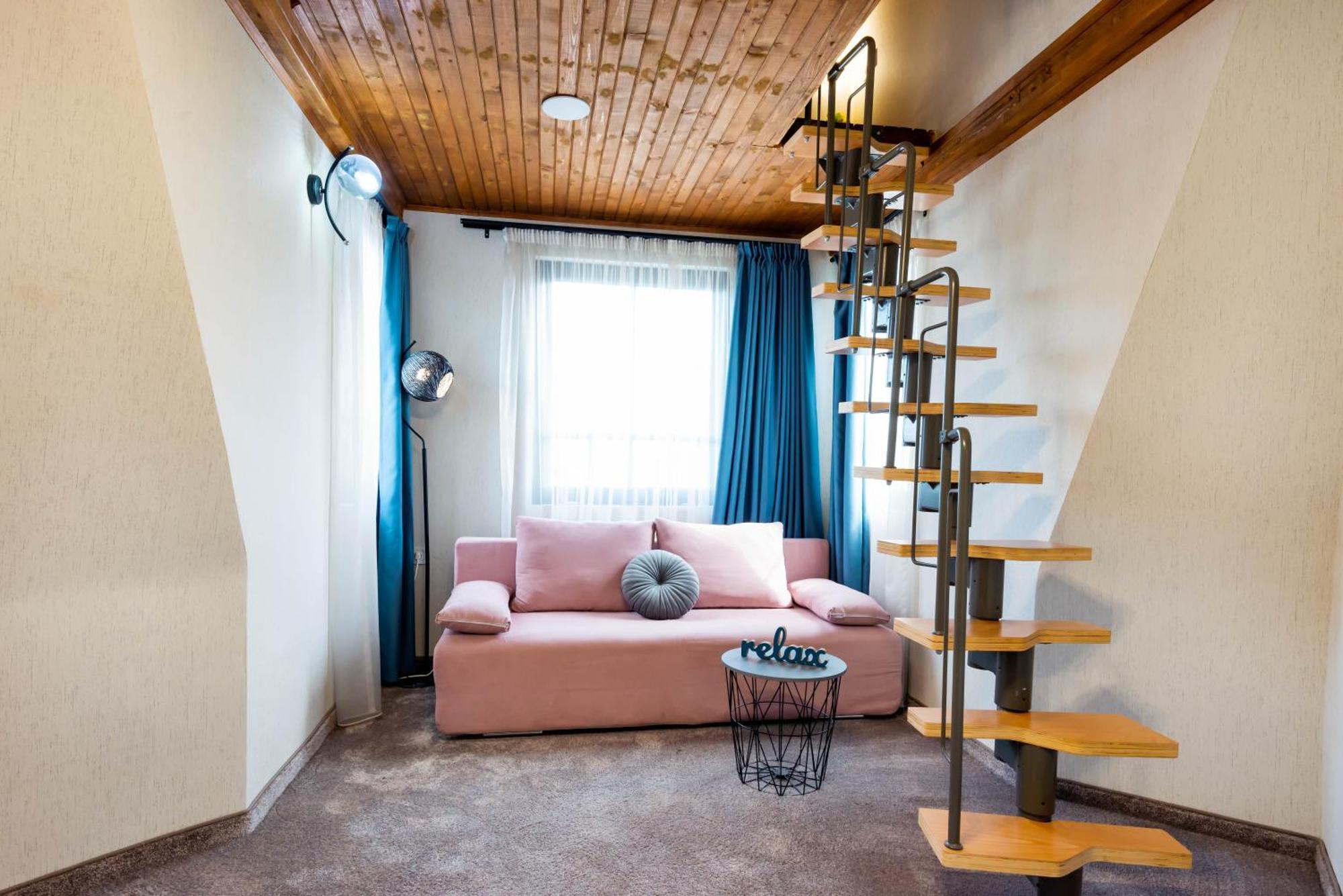 Aurora Hills Hotel Plovdiv Buitenkant foto